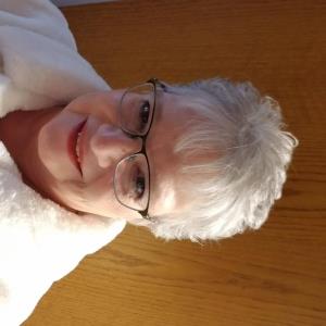 Vicki Davis Ries